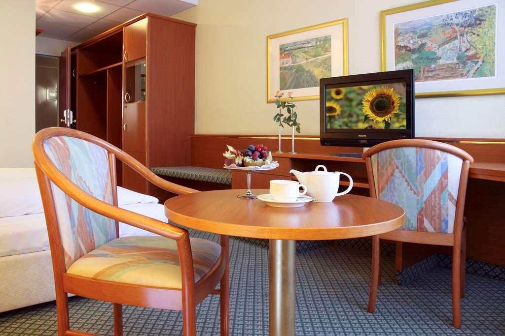 Victor'S Residenz-Hotel Gera Quarto foto